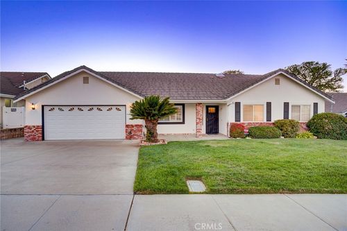 842 Saint Andrews Cir, Paso Robles, CA, 93446-4638 | Card Image