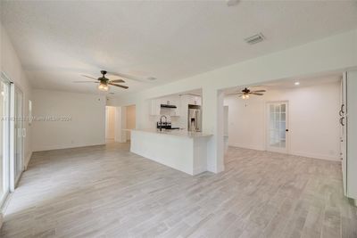 5440 Lincoln St, House other with 3 bedrooms, 2 bathrooms and null parking in Hollywood FL | Image 2