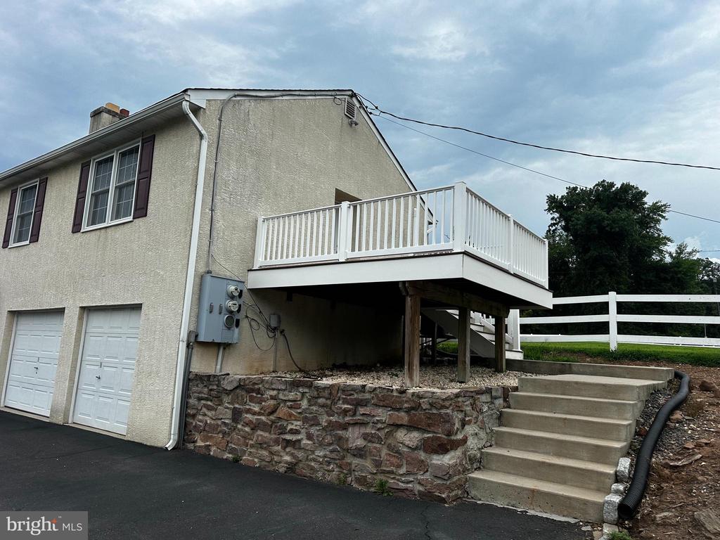 Residential Lease in AMBLER 3