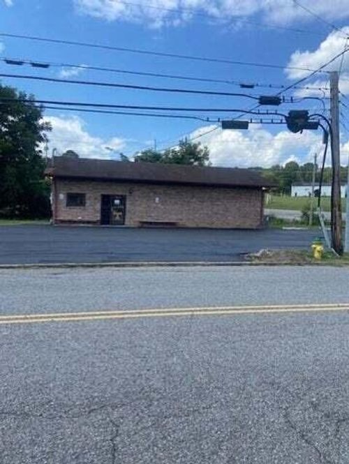 2207 Railroad Ave, Athens, TN, 37303-1625 | Card Image