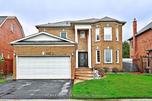 427 Mill St, Richmond Hill, ON, L4C7X4 | Card Image
