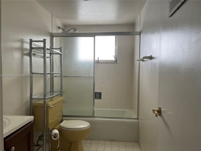 APT-604 - 4000 Ne 170 Th St, Condo with 2 bedrooms, 2 bathrooms and null parking in North Miami Beach FL | Image 12