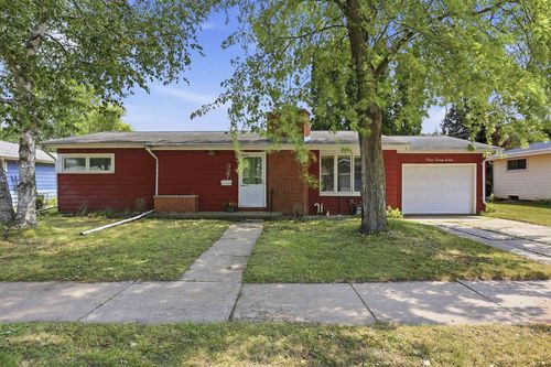 327 S Roger Street, KIMBERLY, WI, 54136 | Card Image