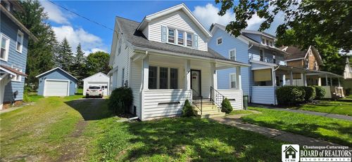 157 Park St, Jamestown, NY, 14701-8037 | Card Image