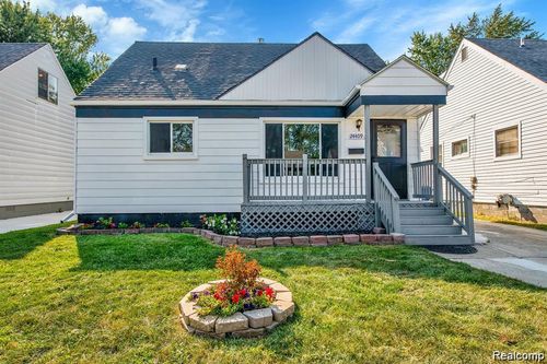 24409 Bolam Ave, Warren, MI, 48089-2174 | Card Image