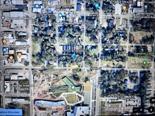 207 Se 8th St, Bentonville, AR, 72712-6301 | Card Image