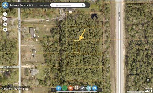 3002 Belair St, Pascagoula, MS, 39567-4504 | Card Image
