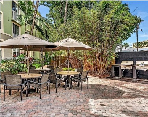 apt-111a-1919 Van Buren St, Hollywood, FL, 33020-7812 | Card Image