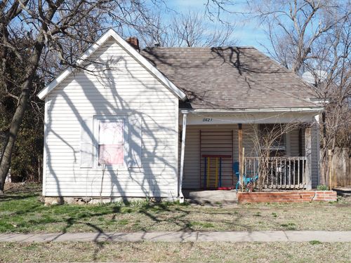 1621 W Chestnut St, Springfield, MO, 65802-4248 | Card Image