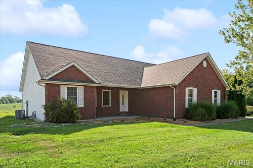 4609 Fountain Brook Dr, Waterloo, IL, 62298-2772 | Card Image