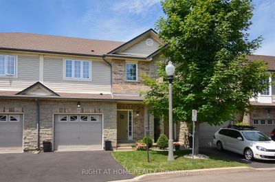 21 - 60 Cloverleaf Dr, Condo with 3 bedrooms, 3 bathrooms and 2 parking in Ancaster ON | Image 1