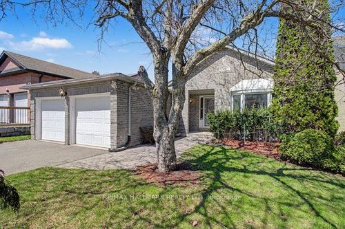 10 Haskell Cres, Aurora, ON, L4G5T5 | Card Image