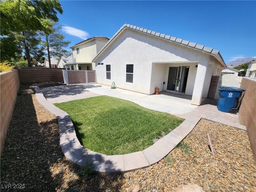 4913 Royal Lake Ave, Las Vegas, NV, 89131-3658 | Card Image