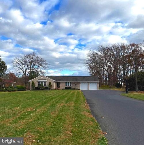 564 11th St, HAMMONTON, NJ, 08037-8468 | Card Image