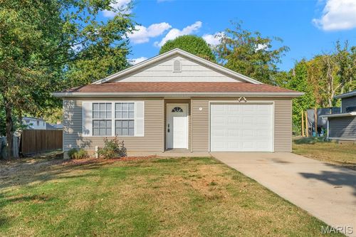 7 Bertha Ln, Union, MO, 63084-1001 | Card Image