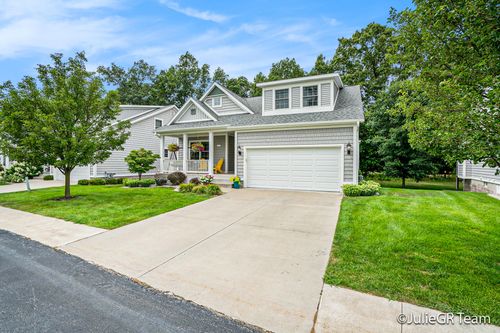 623 Parkview Ave, Spring Lake, MI, 49456-1787 | Card Image