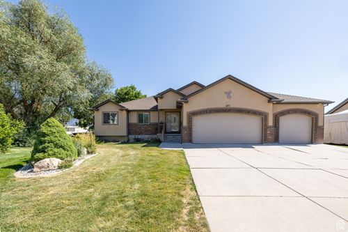 273 E 2050 N, North Ogden, UT, 84414-7336 | Card Image