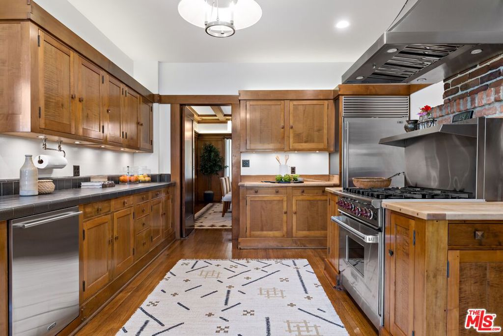 Residential in Los Angeles