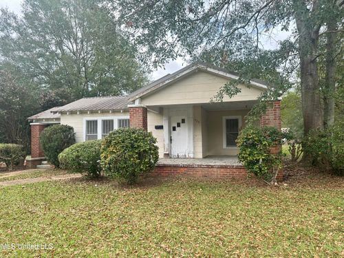 429 1st Ave Ne, Magee, MS, 39111-3507 | Card Image