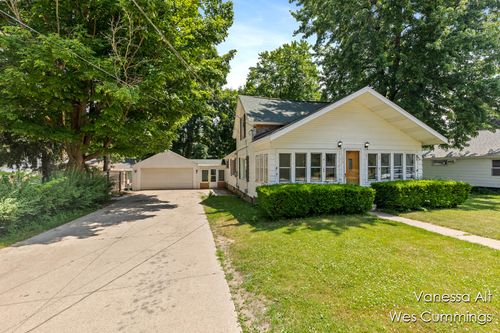 170 S Grant St, Cedar Springs, MI, 49319-9586 | Card Image