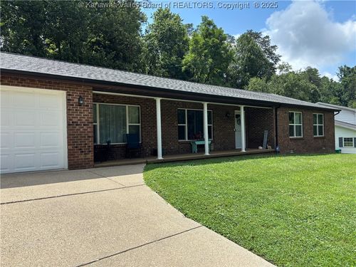 43 Deerfield Dr, Hurricane, WV, 25526-9784 | Card Image