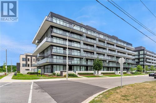 b220-1119 Cooke Blvd, Burlington, ON, L7T0C7 | Card Image