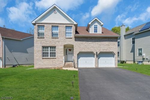 5 Vaccaro Rd, Lawrence Twp, NJ, 08648-1324 | Card Image