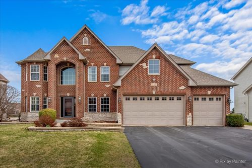 647 Bennett Dr, North Aurora, IL, 60542-2131 | Card Image