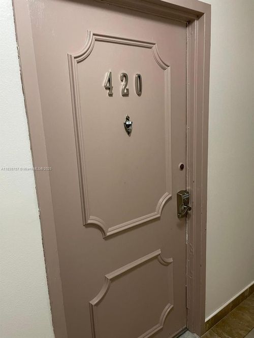 apt-420-200 172nd St, Sunny Isles Beach, FL, 33160-3493 | Card Image