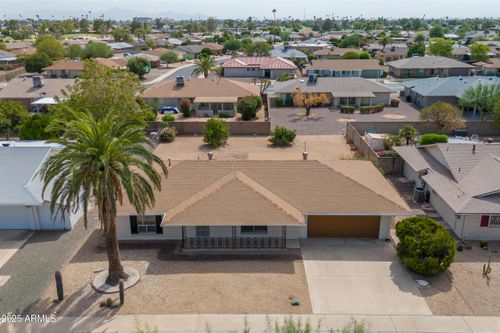 10301 W Charter Oak Dr, Sun City, AZ, 85351-1827 | Card Image