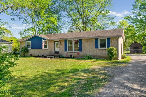 230 E Old Trenton Rd, Clarksville, TN, 37043-5848 | Card Image