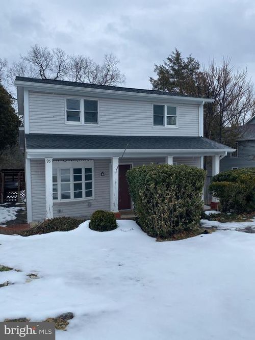 95 Madison St, Harpers Ferry, WV, 25425-6894 | Card Image