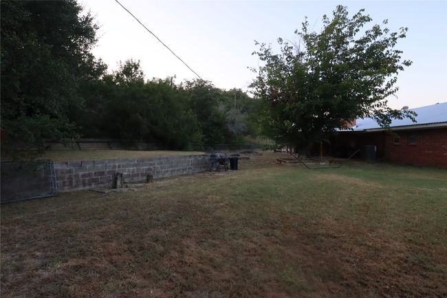 907 Cherry St, House other with 4 bedrooms, 3 bathrooms and null parking in Ranger TX | Image 6