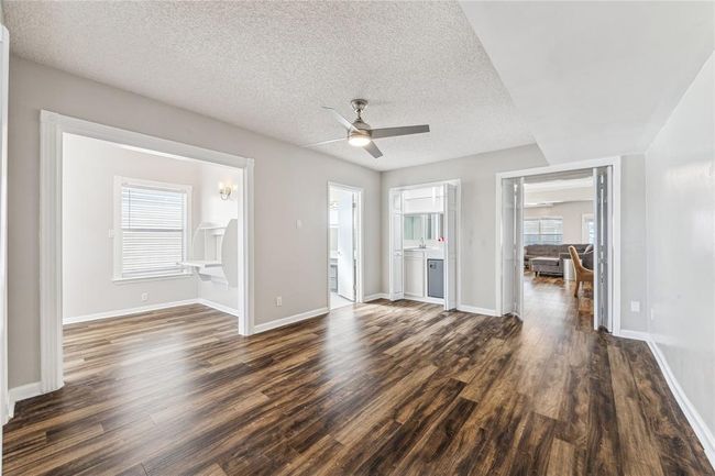 1330 Coral Way, House other with 4 bedrooms, 5 bathrooms and 3 parking in Tiki Island TX | Image 25