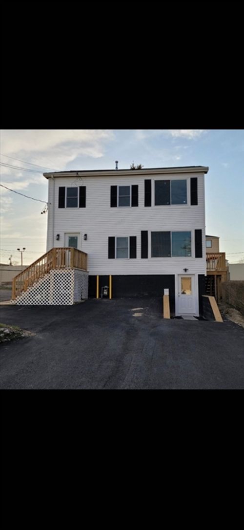 21 Boyden St, Fall River, MA, 02721-3833 | Card Image
