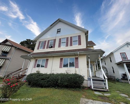 330 N Sumner Ave, Scranton, PA, 18504-1722 | Card Image
