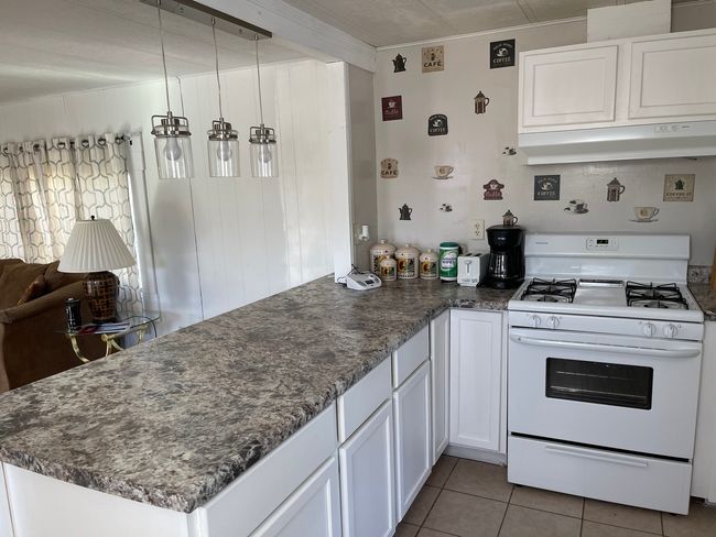 146 - 146 Knollwood Cir, Home with 2 bedrooms, 1 bathrooms and 2 parking in Matteson IL | Image 14