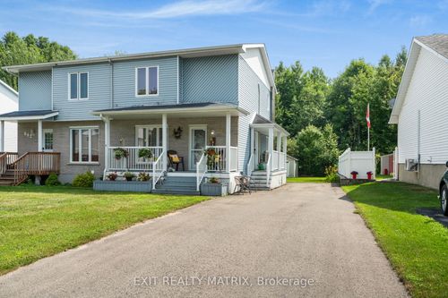 640 Berthiaume St, Hawkesbury, ON, K6A3N5 | Card Image