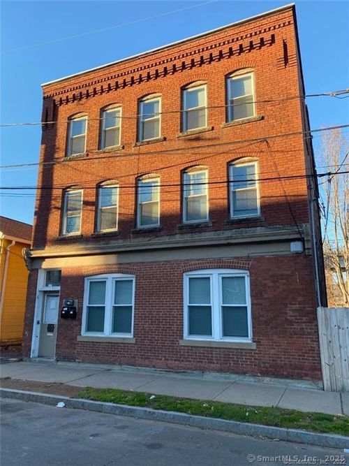 apt-3-14 Portland St, Middletown, CT, 06457-7602 | Card Image