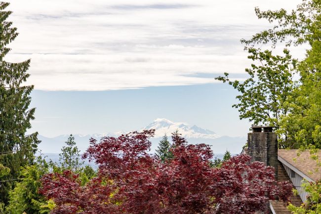 3032 Armada St, House other with 5 bedrooms, 3 bathrooms and 3 parking in Coquitlam BC | Image 40