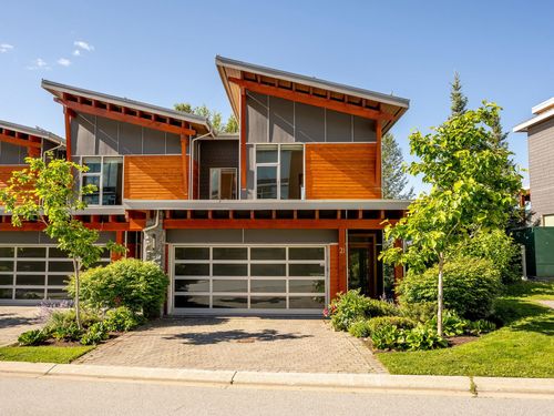21-8400 Ashleigh Mcivor Dr, Whistler, BC, V8E1L8 | Card Image