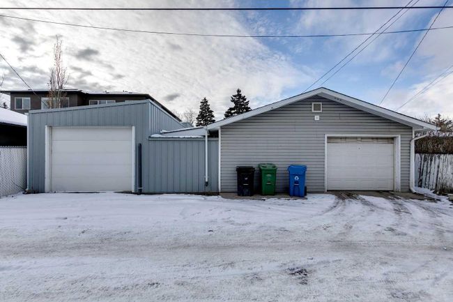 1116 37 Street Se, Home with 2 bedrooms, 1 bathrooms and 2 parking in Calgary AB | Image 31