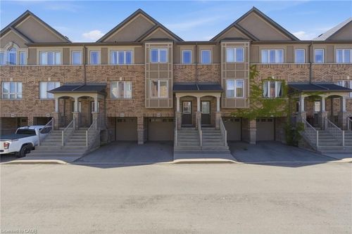 13-201 Westbank Trail, Stoney Creek, ON, L8J0H4 | Card Image