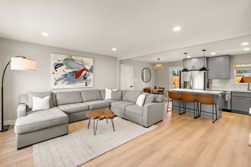 8001 Camden Dr, Austin, TX, 78757-8209 | Card Image