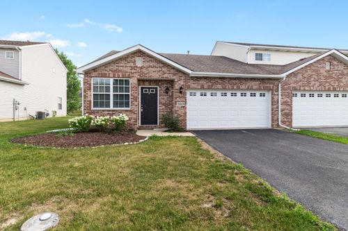 7615 E 111th Ln, Crown Point, IN, 46307-7212 | Card Image