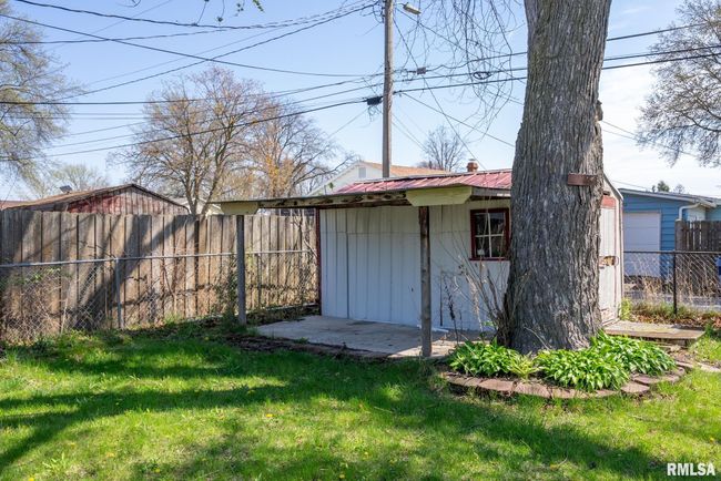 2707 Washington St, House other with 3 bedrooms, 1 bathrooms and null parking in Davenport IA | Image 24