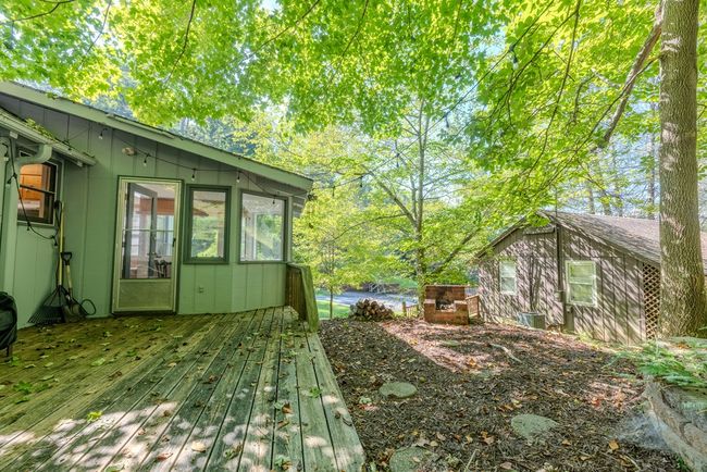 181 Village Rd, House other with 3 bedrooms, 2 bathrooms and null parking in Murphy NC | Image 17