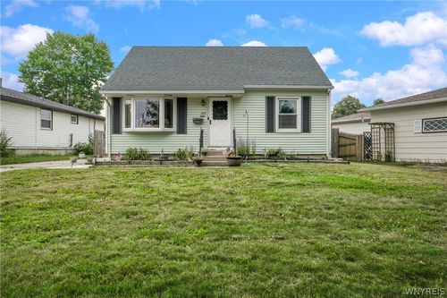 209 Darwin Dr, Depew, NY, 14043-1637 | Card Image