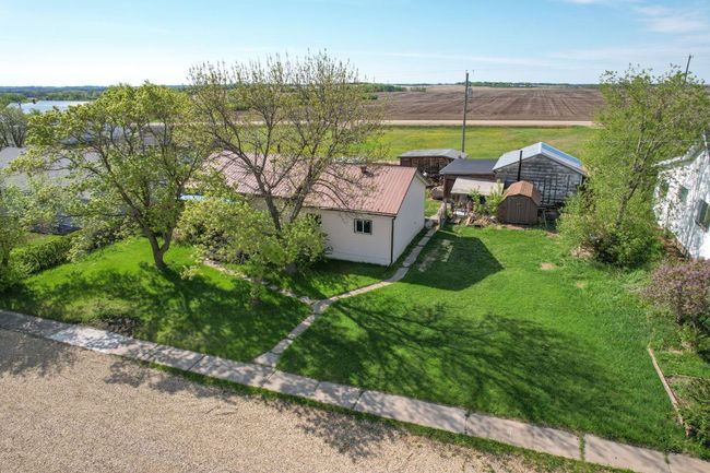 180 1 Street South, House other with 2 bedrooms, 1 bathrooms and 10 parking in Edberg AB | Image 37
