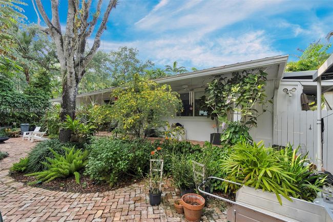 4131 Lybyer Ave, House other with 3 bedrooms, 2 bathrooms and null parking in Coconut Grove FL | Image 11